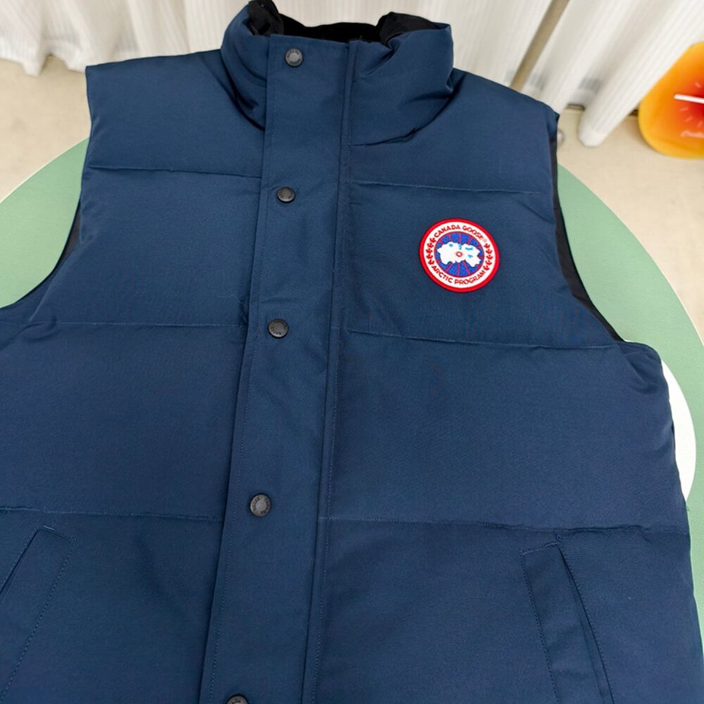 Canada Goose Freestyle Vest Atlantic Navy - Picture 2 of 8